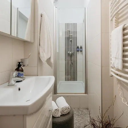 Days - 1bdr - Fireplace - Ac Апартаменты